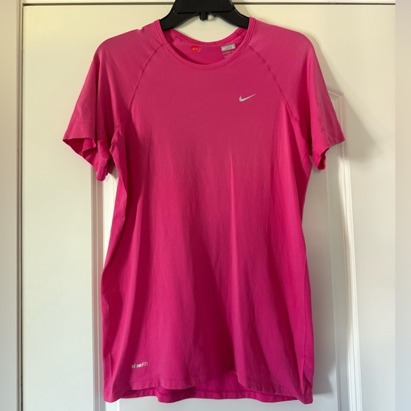 Vintage Nike Dri Fit Bright Pink Athletic Tee Size L - Picture 1 of 8